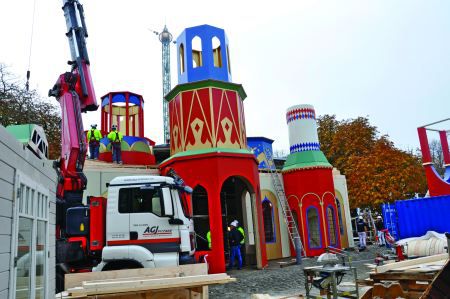 Pitzner bygger katedral til Tivoli
