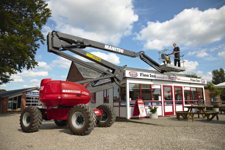 To stegte med brød og en bomlift