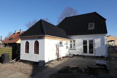 Vi gør det for pengenes skyld
