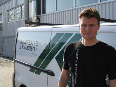 Pænt regnskab fra Adserballe & Knudsen