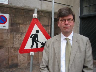 Mere asfalt på vejene