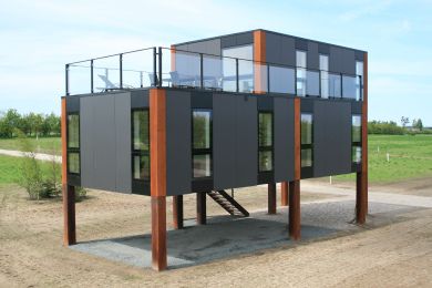 Glas beskytter vinduesrammen