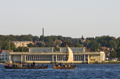 Betoneksperter ser på Vikingeskibshallen